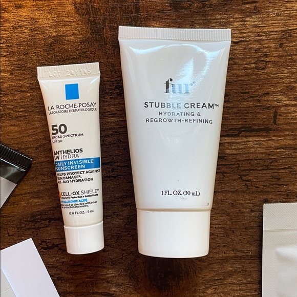 ❤️ 2/$20 or 3/$25 Makeup & Skin Care Bundle Smashbox Cecred Makeup Puffy Bag - Picture 5 of 10